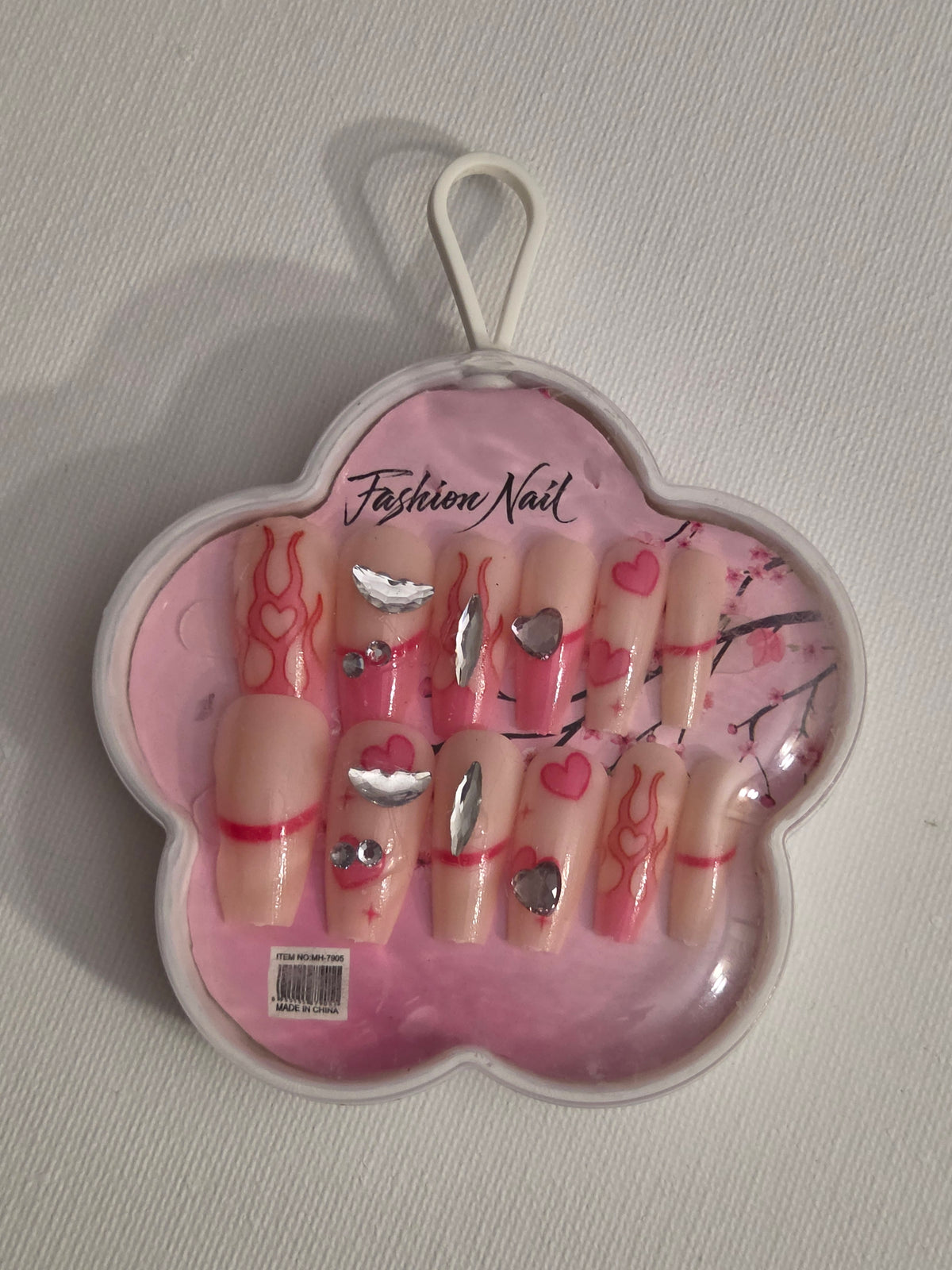 Fashion Nail press-on set - flames and hearts design