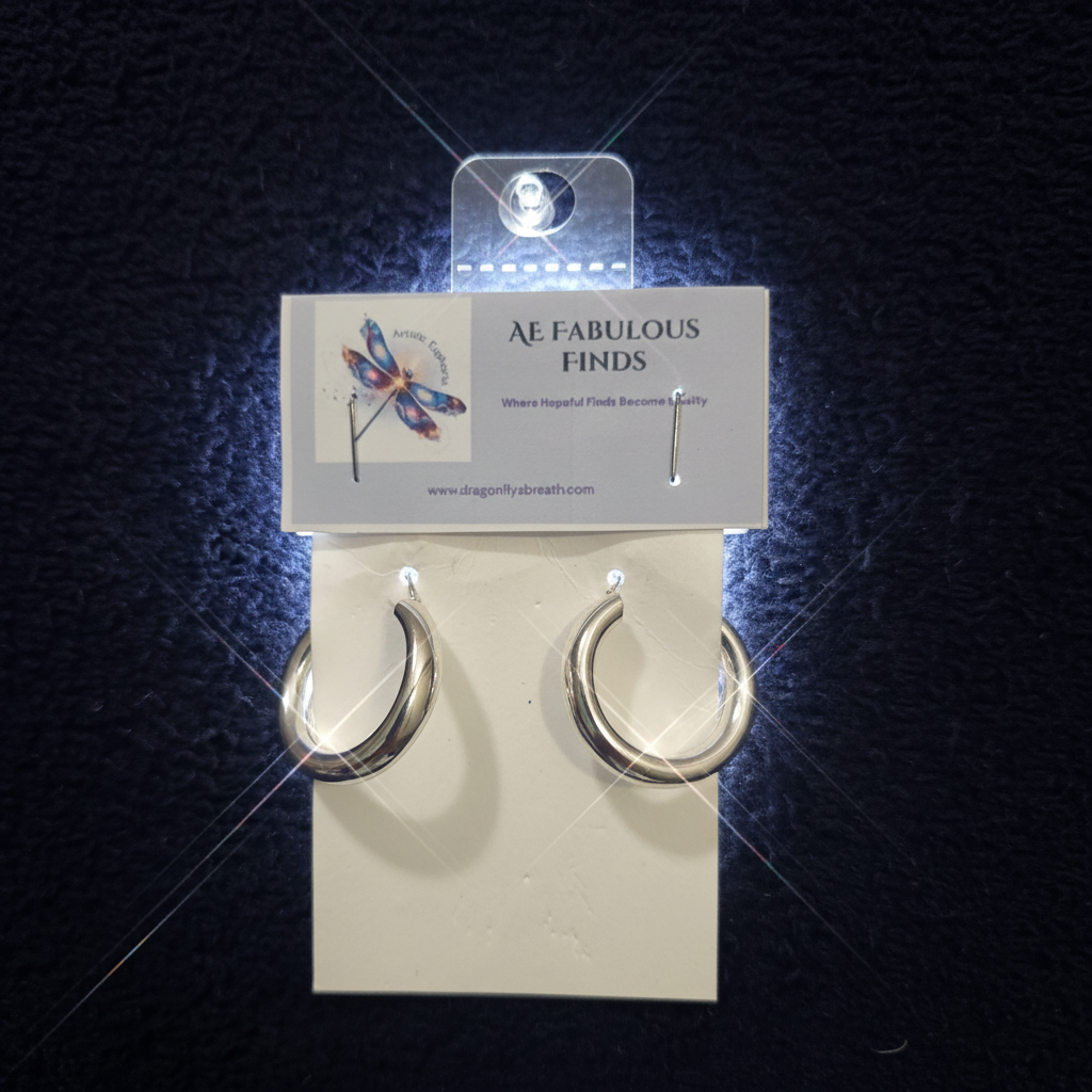 Silver Chunky Tubular Hoop Earrings — AEFF Editorial